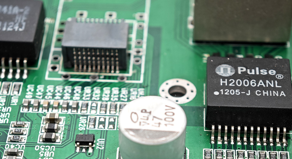 بررسی تفاوت‌های فناوری و خدمات در میان کارخانه‌های PCBA جهانی