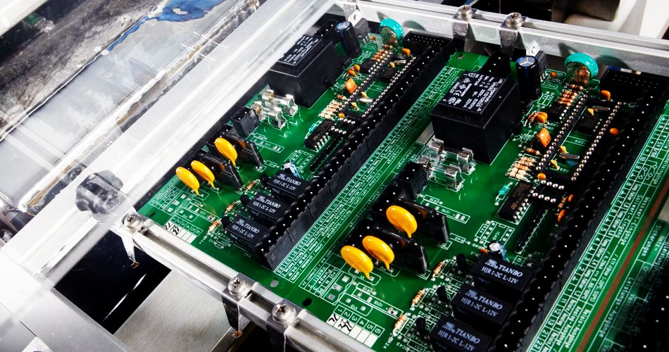 بررسی مدل‌ها و روندهای همکاری در کارخانه‌های PCBA جهانی.